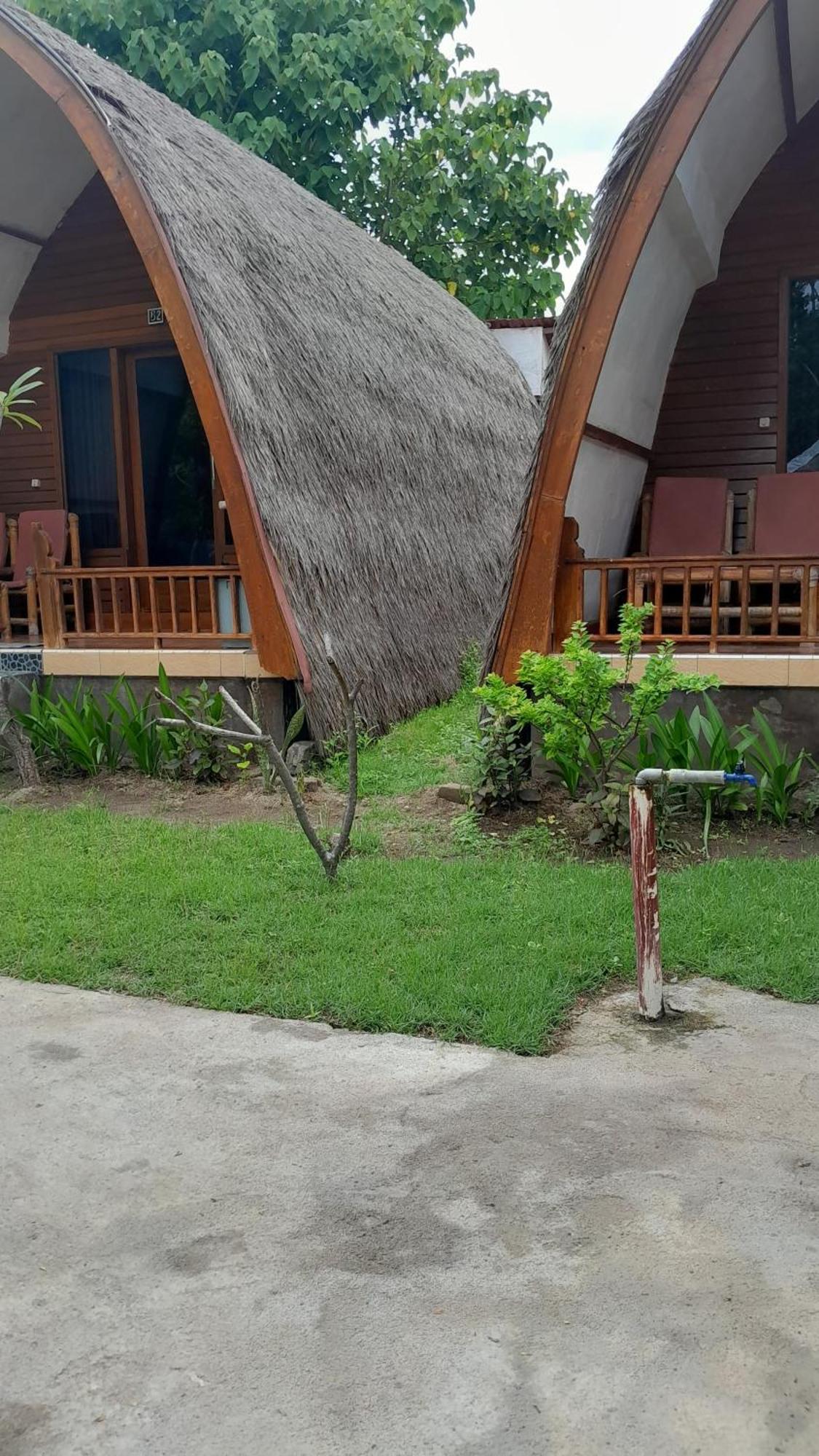 We'Be Cottages Gili Meno Room photo